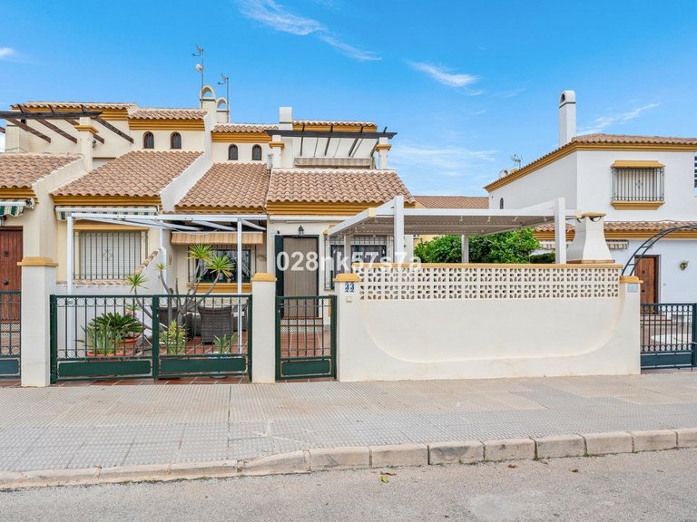 Town House for Sale in La Zenia, Alicante 1