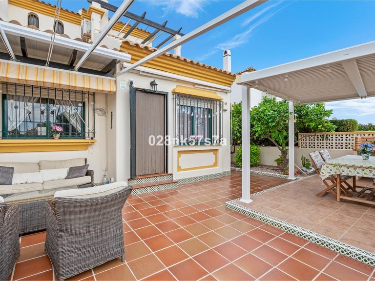 Town House for Sale in La Zenia, Alicante 2