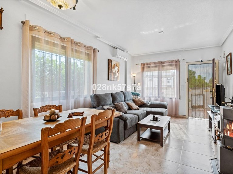 Town House for Sale in La Zenia, Alicante 9