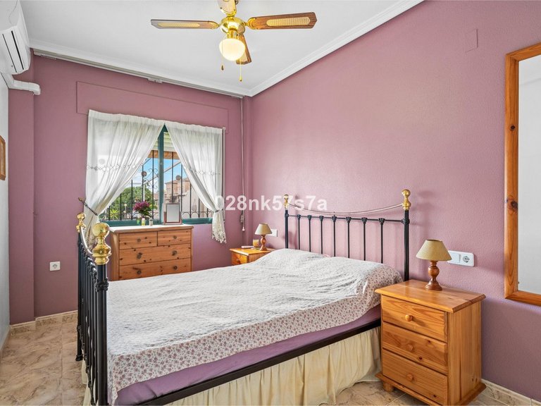 Town House for Sale in La Zenia, Alicante 12
