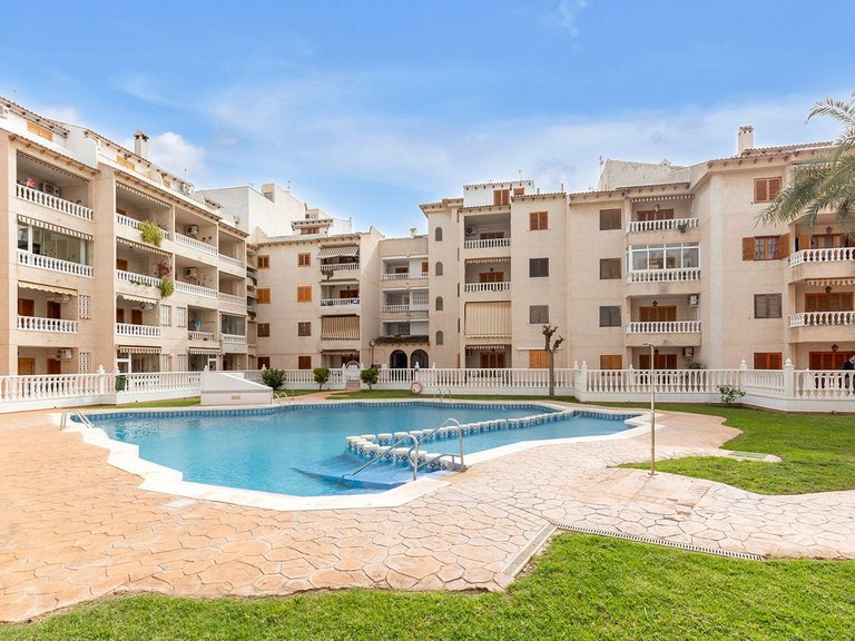 Apartment for Sale in Torrevieja, Alicante 1