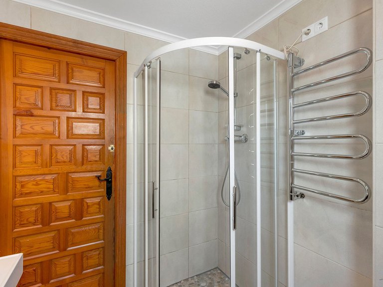 Apartment for Sale in Torrevieja, Alicante 25