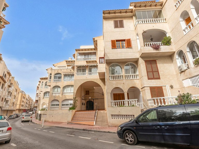 Apartment for Sale in Torrevieja, Alicante 39