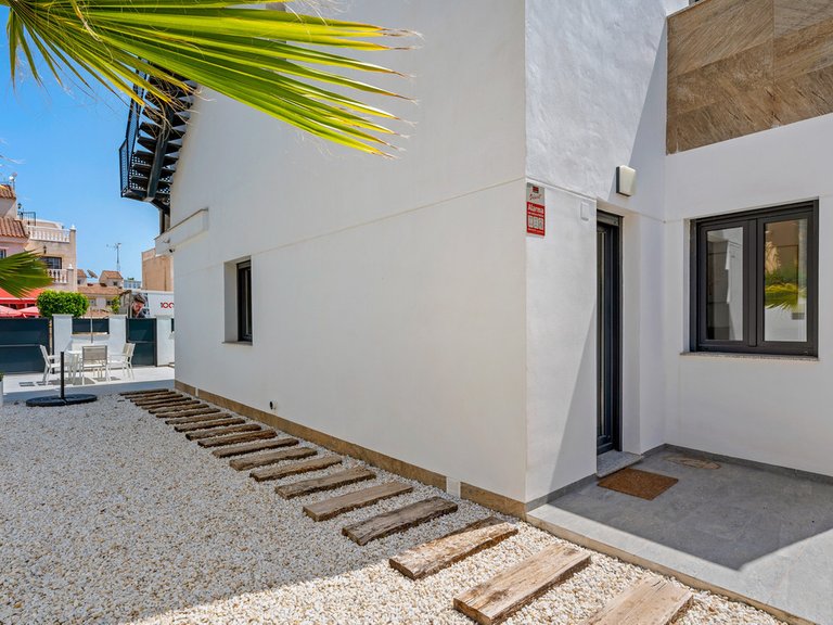 Villa for Sale in Torrevieja, Alicante 30