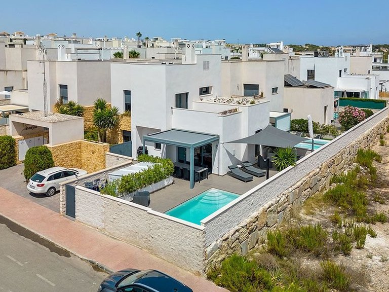 Villa for Sale in Ciudad Quesada, Alicante 1