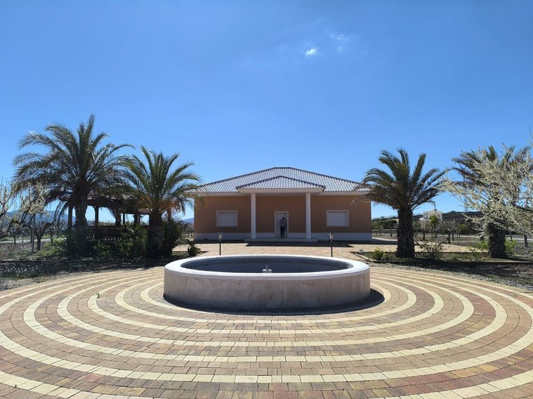 Villa for Sale in Pinoso, Alicante 1
