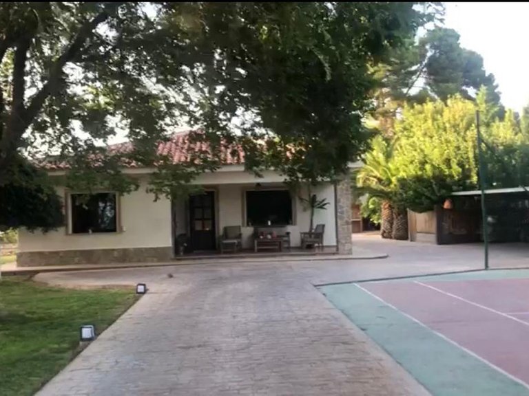 Villa for Sale in Elda, Alicante 16