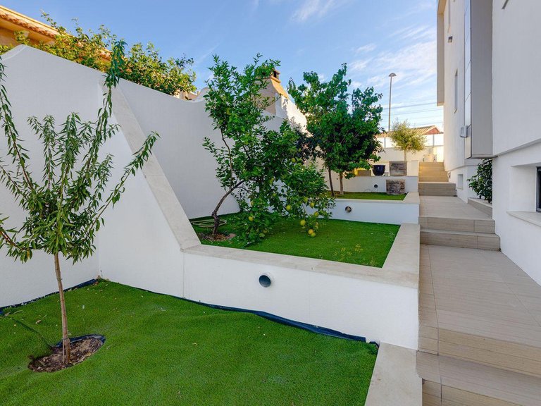 Villa for Sale in Los Balcones, Alicante 34