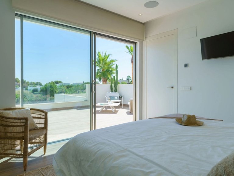 Villa for Sale in Las Colinas, Alicante 11