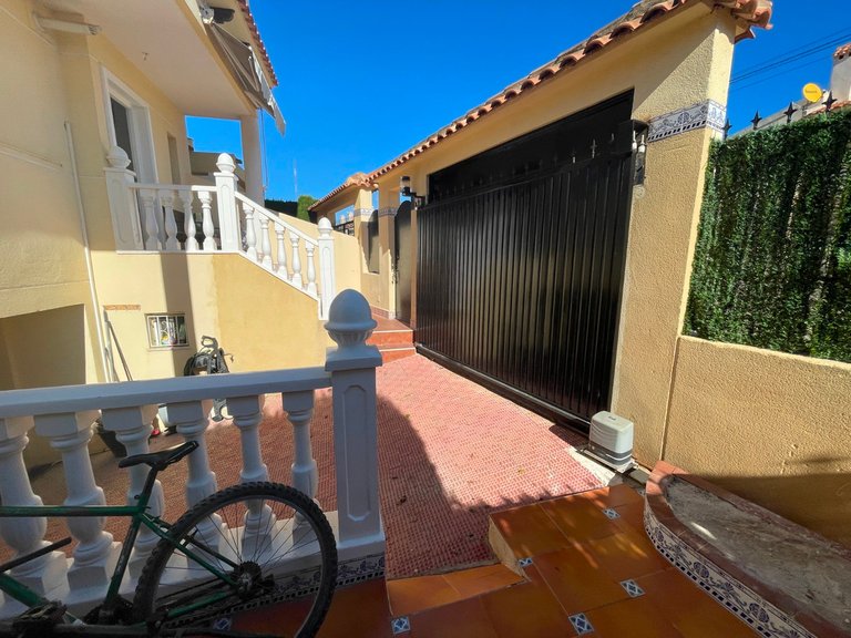 Villa for Sale in Guardamar Del Segura, Alicante 15