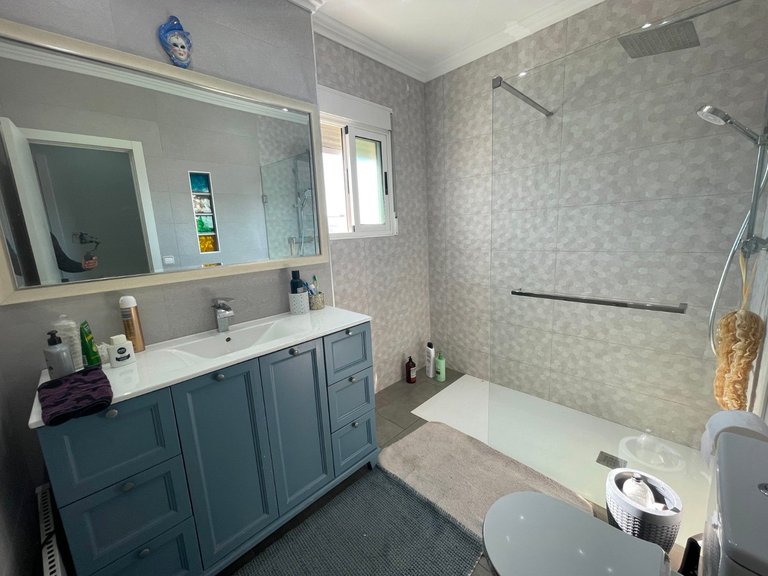 Villa for Sale in Guardamar Del Segura, Alicante 25