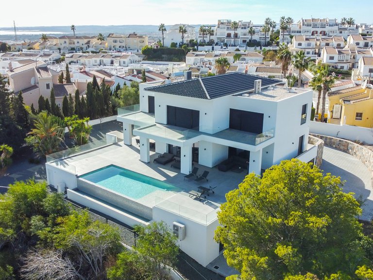 Villa for Sale in Ciudad Quesada, Alicante 1