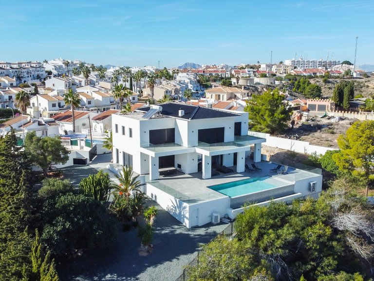 Villa for Sale in Ciudad Quesada, Alicante 8