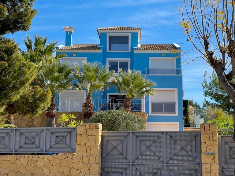 Villa for Sale in Monforte Del Cid, Alicante 2