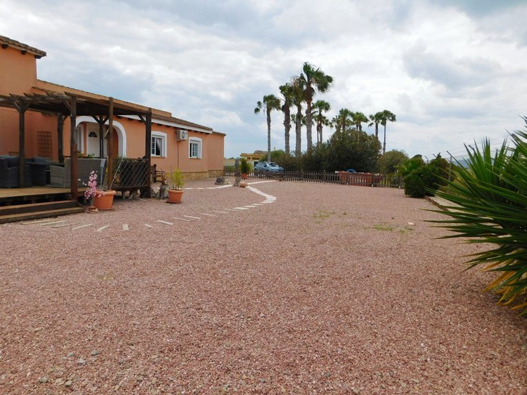 Villa for Sale in Dolores, Alicante 8