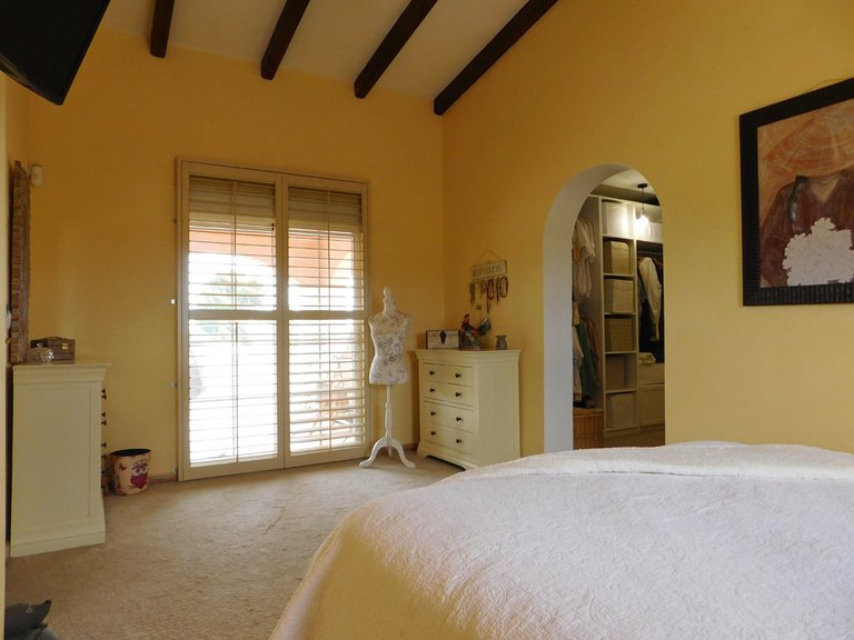 Villa for Sale in Dolores, Alicante 35