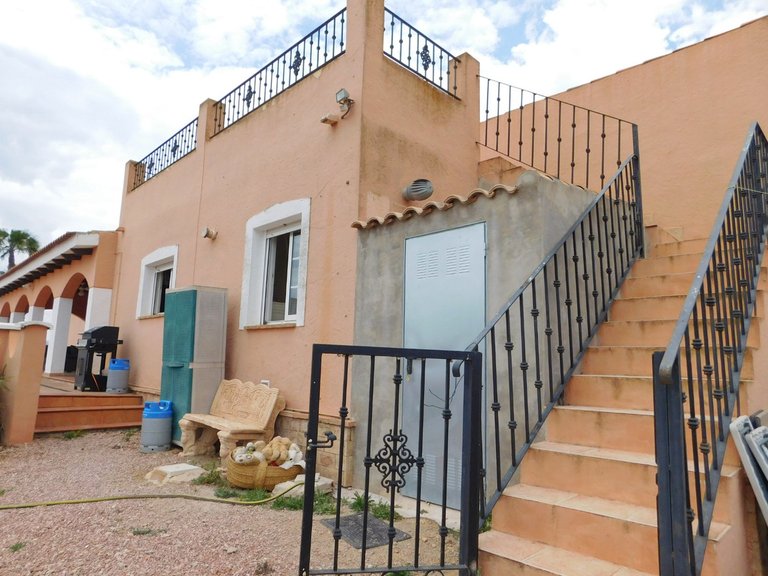 Villa for Sale in Dolores, Alicante 45