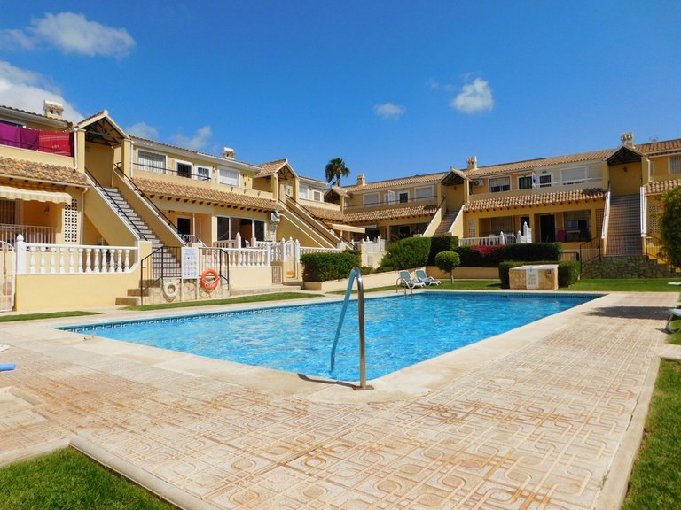 Villa for Sale in Villamartin, Alicante 4