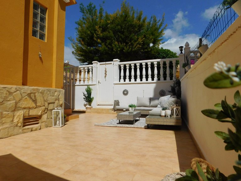 Villa for Sale in Villamartin, Alicante 10
