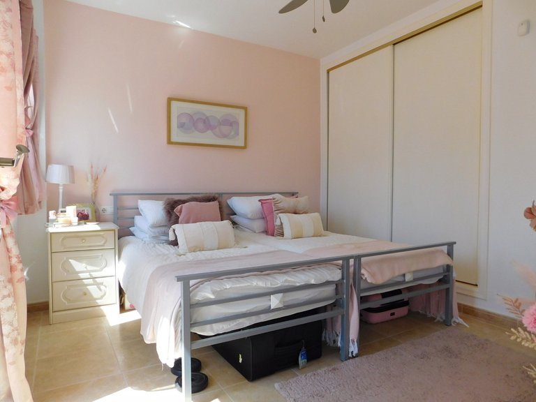 Villa for Sale in Villamartin, Alicante 33
