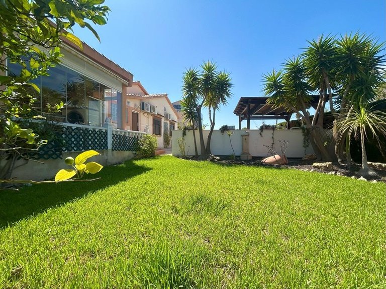Villa for Sale in Cabo Roig, Alicante 16