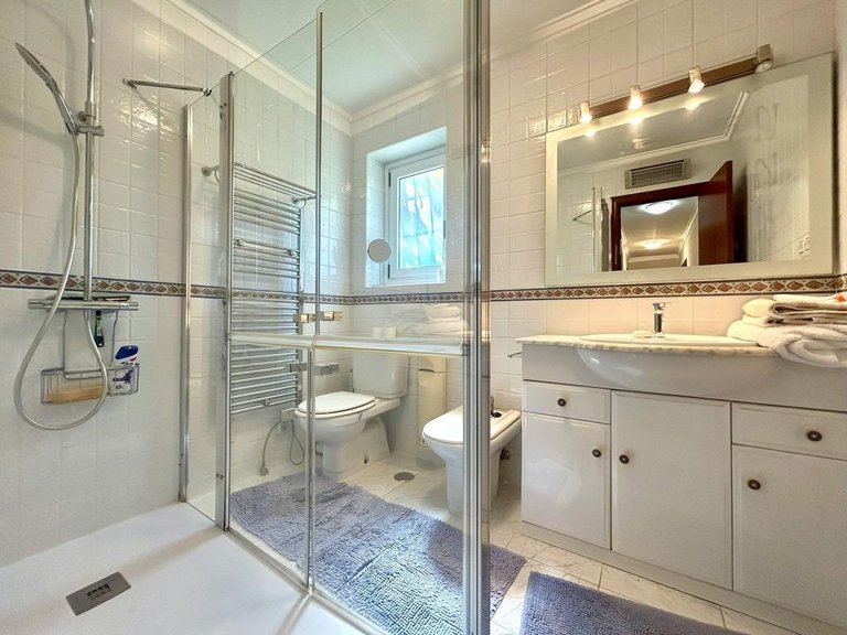 Villa for Sale in Cabo Roig, Alicante 38