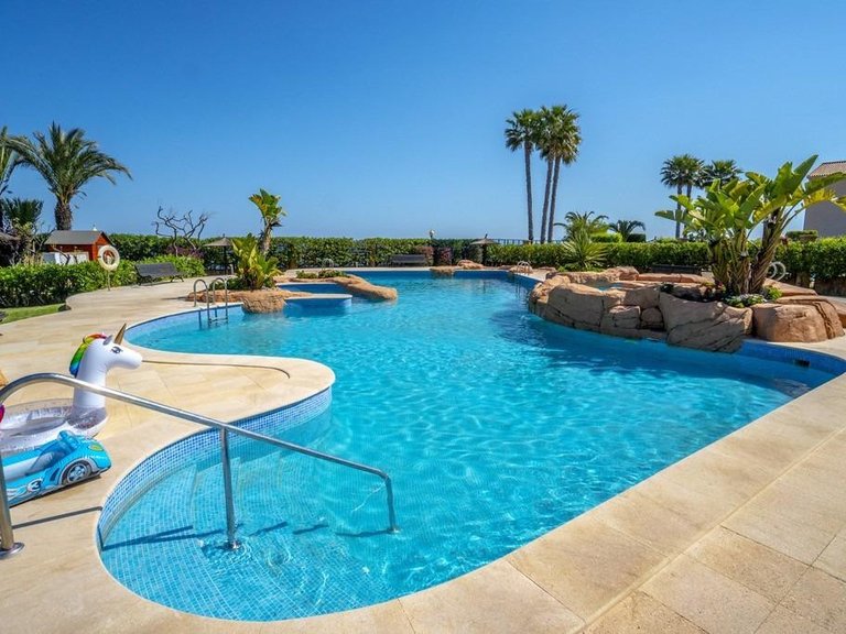 Apartment for Sale in Cabo Roig, Alicante 36