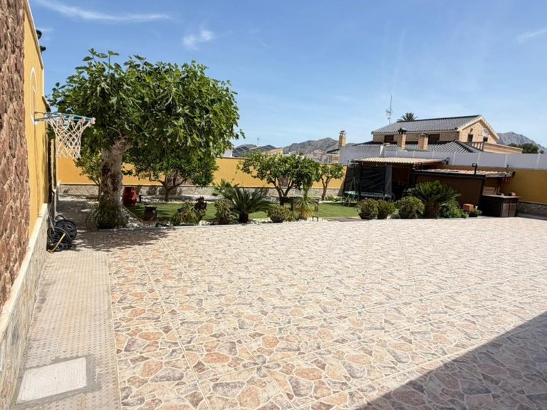 Villa for Sale in Orihuela, Alicante 30