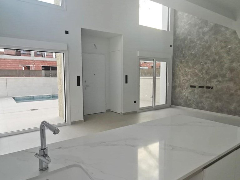 Villa for Sale in Los Montesinos, Alicante 6