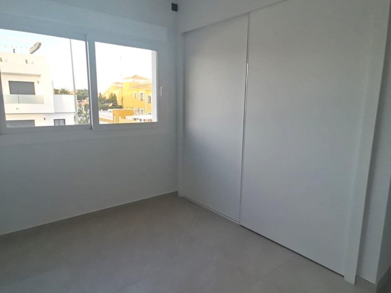 Villa for Sale in Los Montesinos, Alicante 19