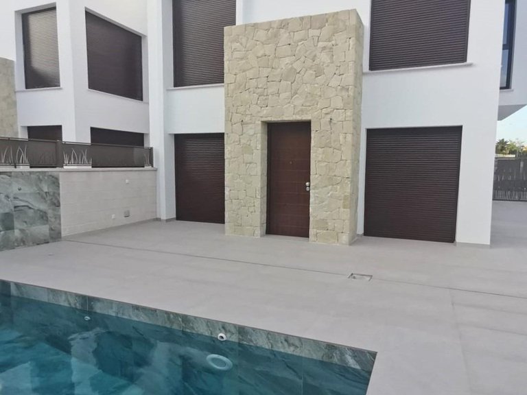 Villa for Sale in Los Montesinos, Alicante 21
