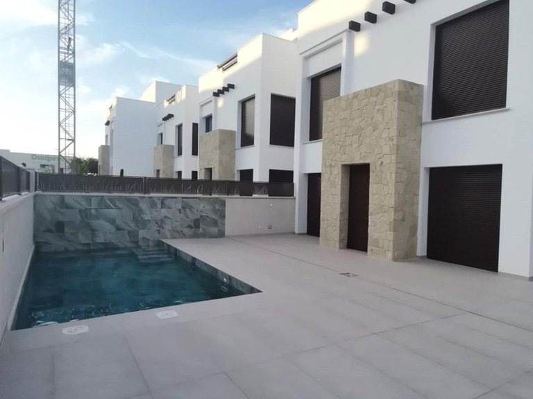 Villa for Sale in Los Montesinos, Alicante 22