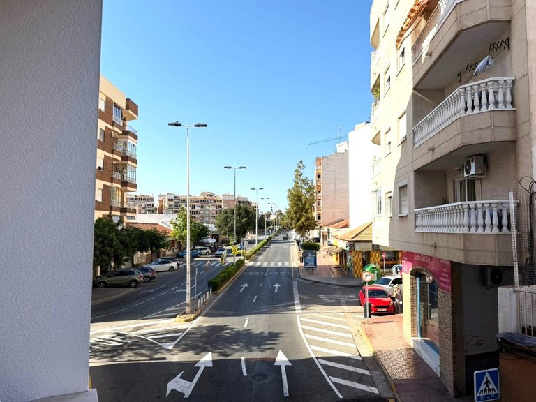 Apartment for Sale in Torrevieja, Alicante 32