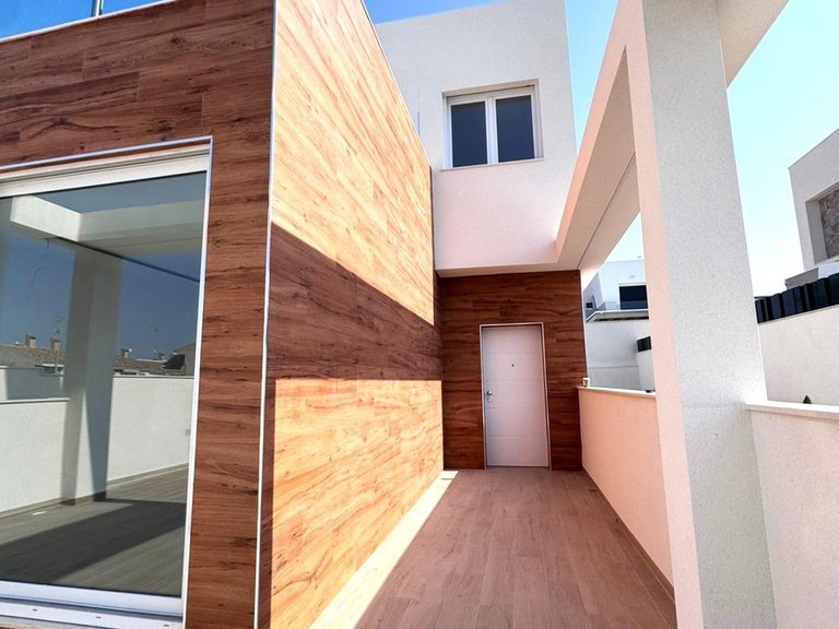Villa for Sale in Torrevieja, Alicante 2