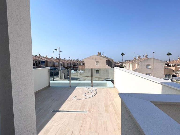 Villa for Sale in Torrevieja, Alicante 25