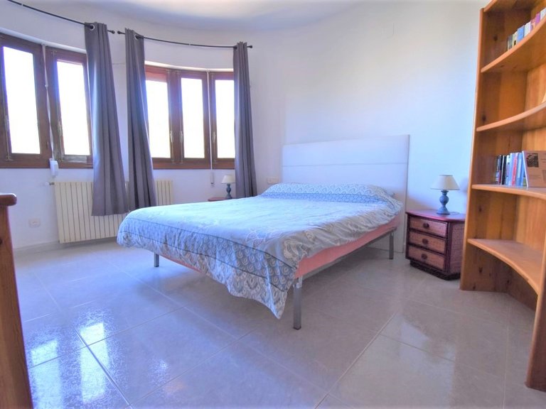 Villa for Sale in Villamartin, Alicante 10