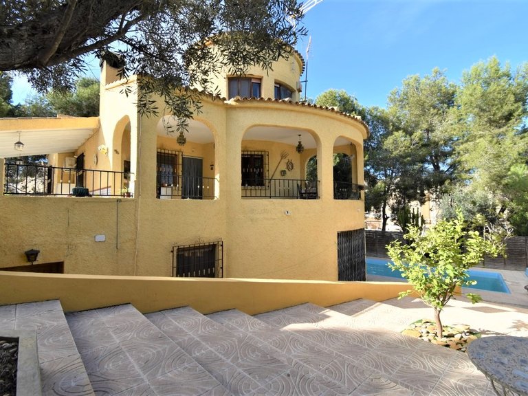 Villa for Sale in Villamartin, Alicante 21