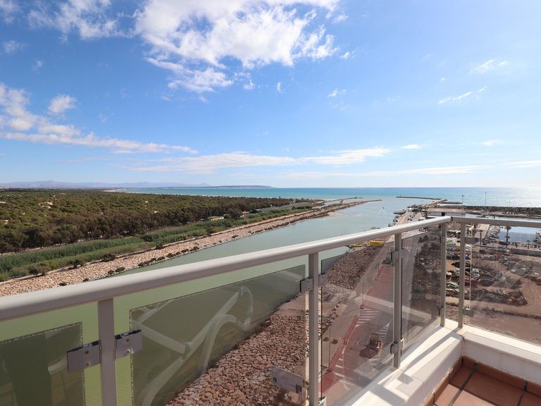 Apartment for Sale in Guardamar Del Segura, Alicante 25