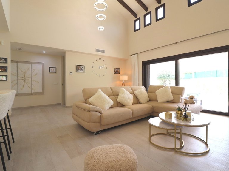 Villa for Sale in Algorfa, Alicante 5
