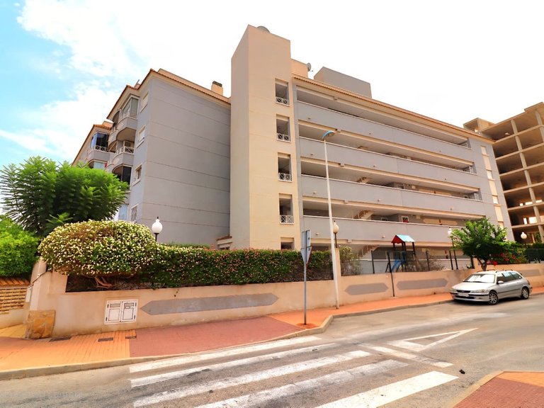Apartment for Sale in Guardamar Del Segura, Alicante 17