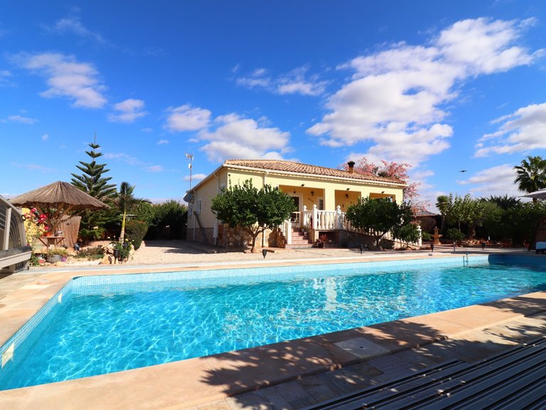 Villa for Sale in Orihuela, Alicante 31