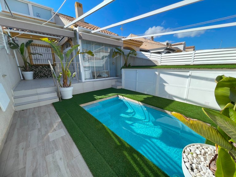 Town House for Sale in Pilar De La Horadada, Alicante 1