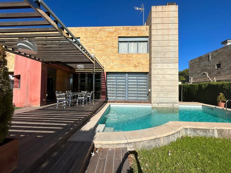 Villa for Sale in Campoamor, Alicante 5