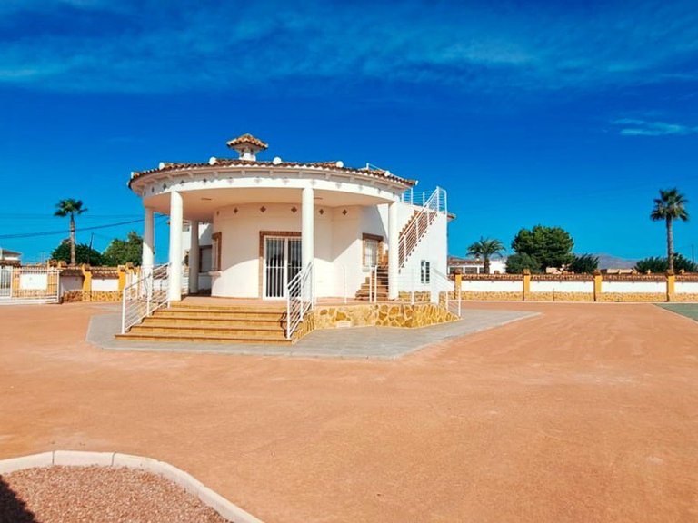 Villa for Sale in Catral, Alicante 1