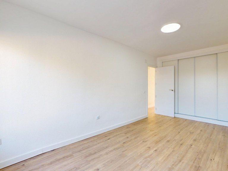 Apartment for Sale in Villamartin, Alicante 12
