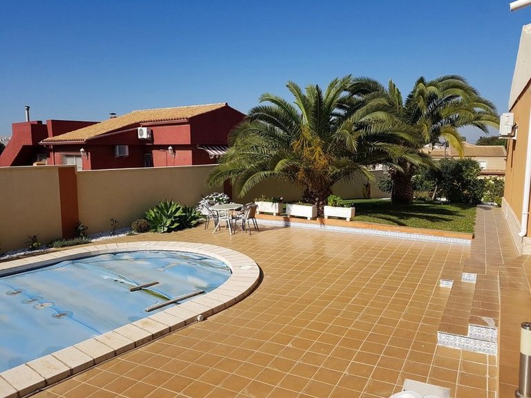 Villa for Sale in Los Balcones, Alicante 2