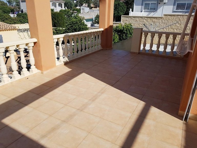 Villa for Sale in Los Balcones, Alicante 11