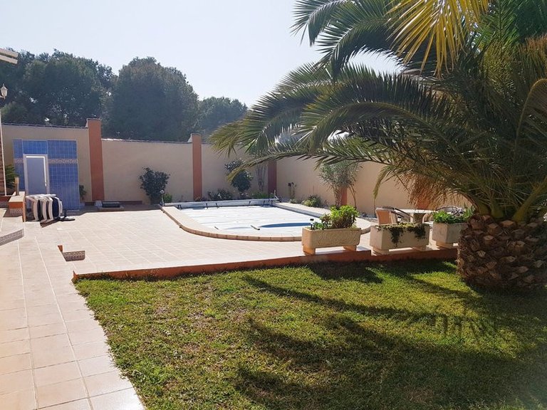 Villa for Sale in Los Balcones, Alicante 25