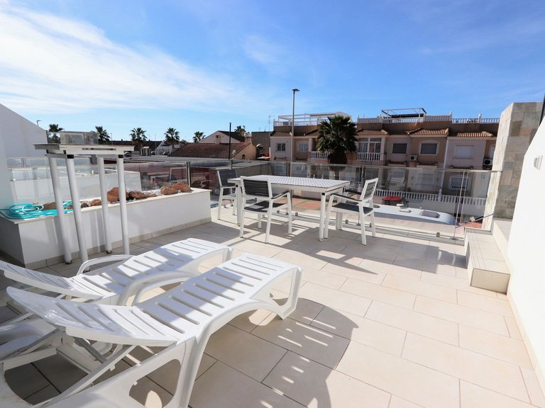Villa for Sale in Los Alcazares, Murcia 32
