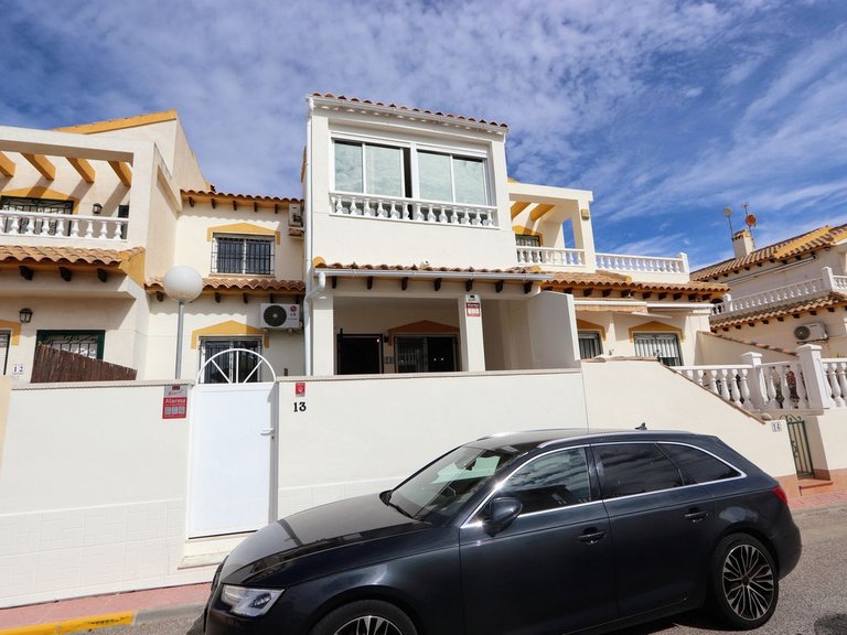 Town House for Sale in Punta Prima, Alicante 2
